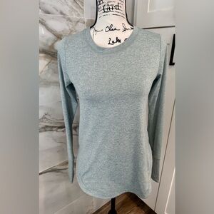 Athleta Long Sleeve Top in Light Gray